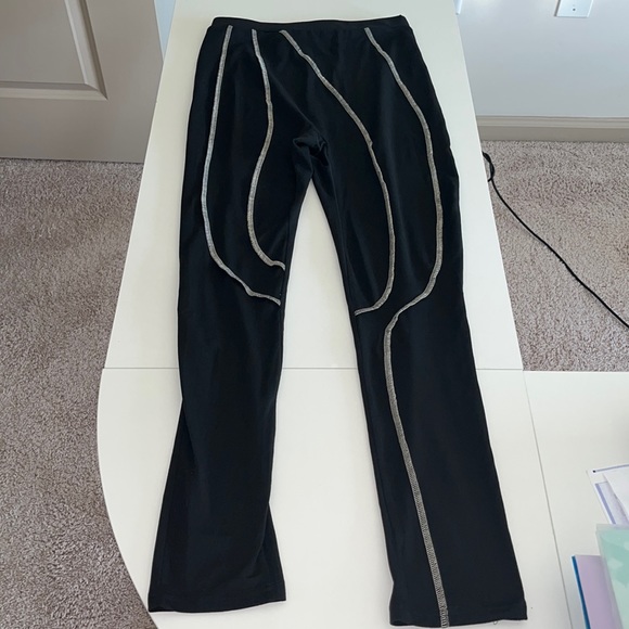 SHEIN Pants - Black leggings with beige stitching design never worn make offers 🖤🖤🖤
